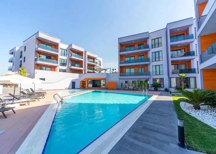 Green Hills Suites